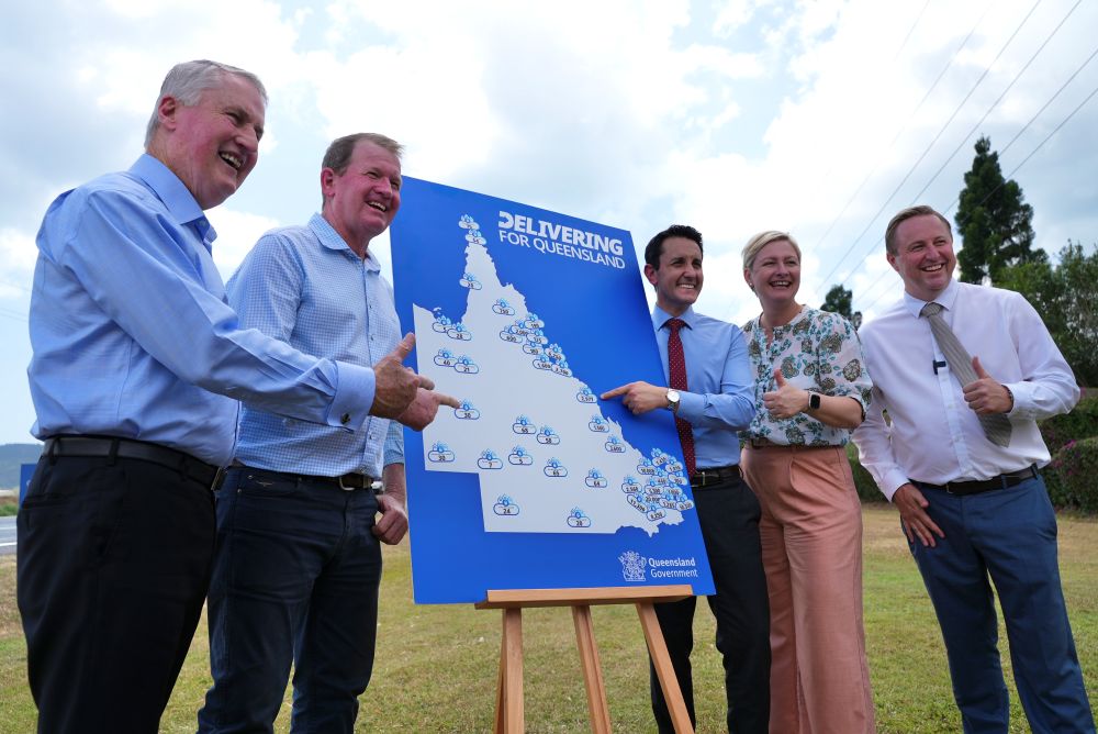 Photo of the Premier, Minister Camm and Glenn Kelly MP at Mackay announcement of Residential Activation Fund to unlock 2,970 new homes in Whitsundays.